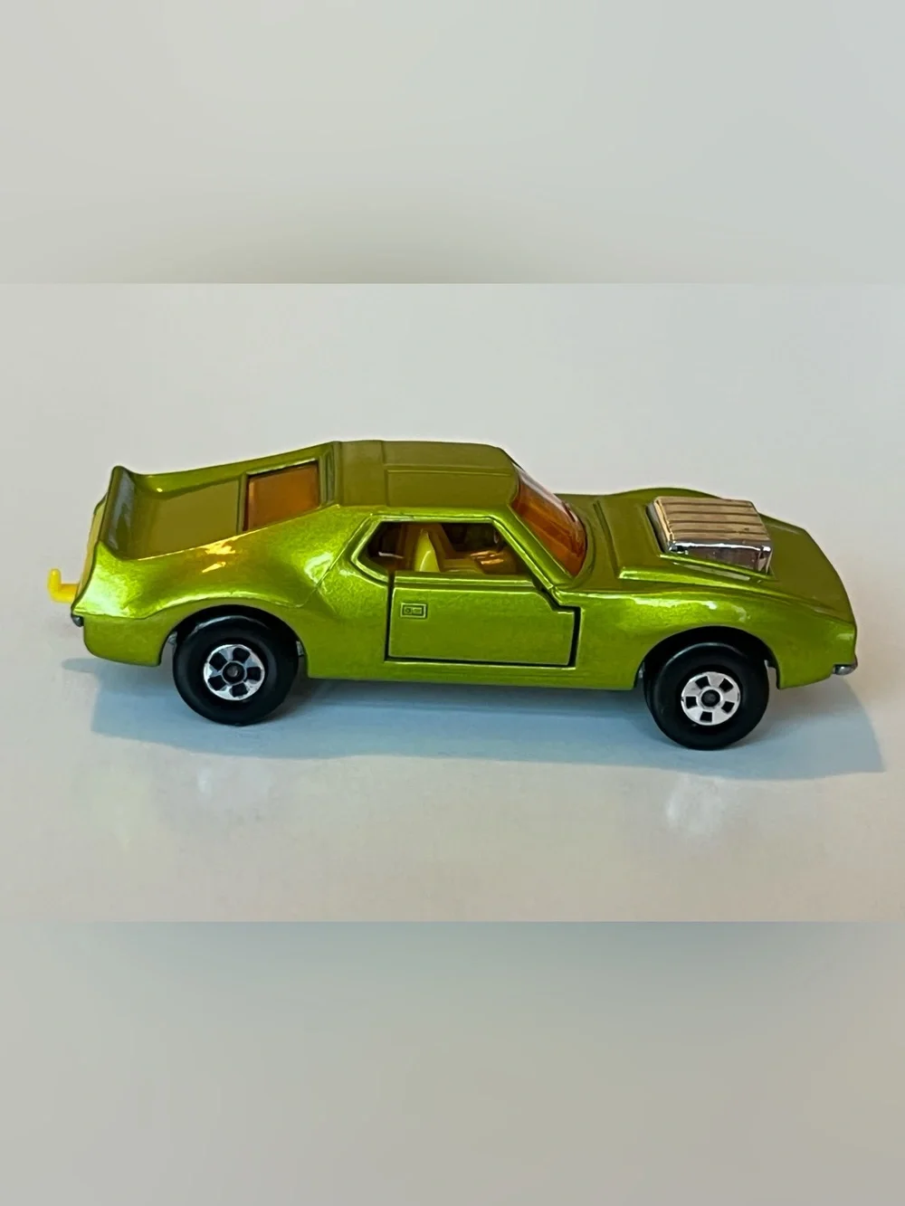 Vintage Matchbox Superfast No. 9 AMX Javelin 1972 Green with Chrome Scoop Lesney